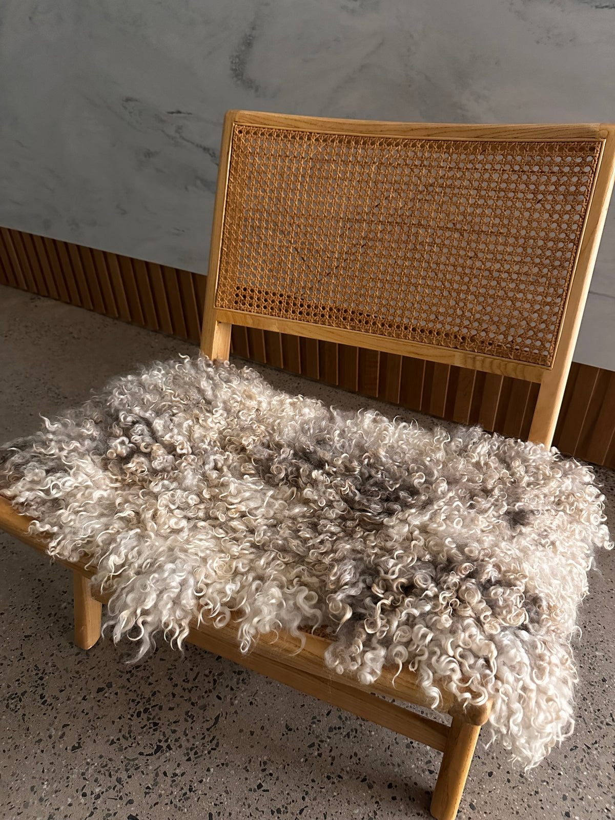 Cotswold (Cream/grey, Oval-M)