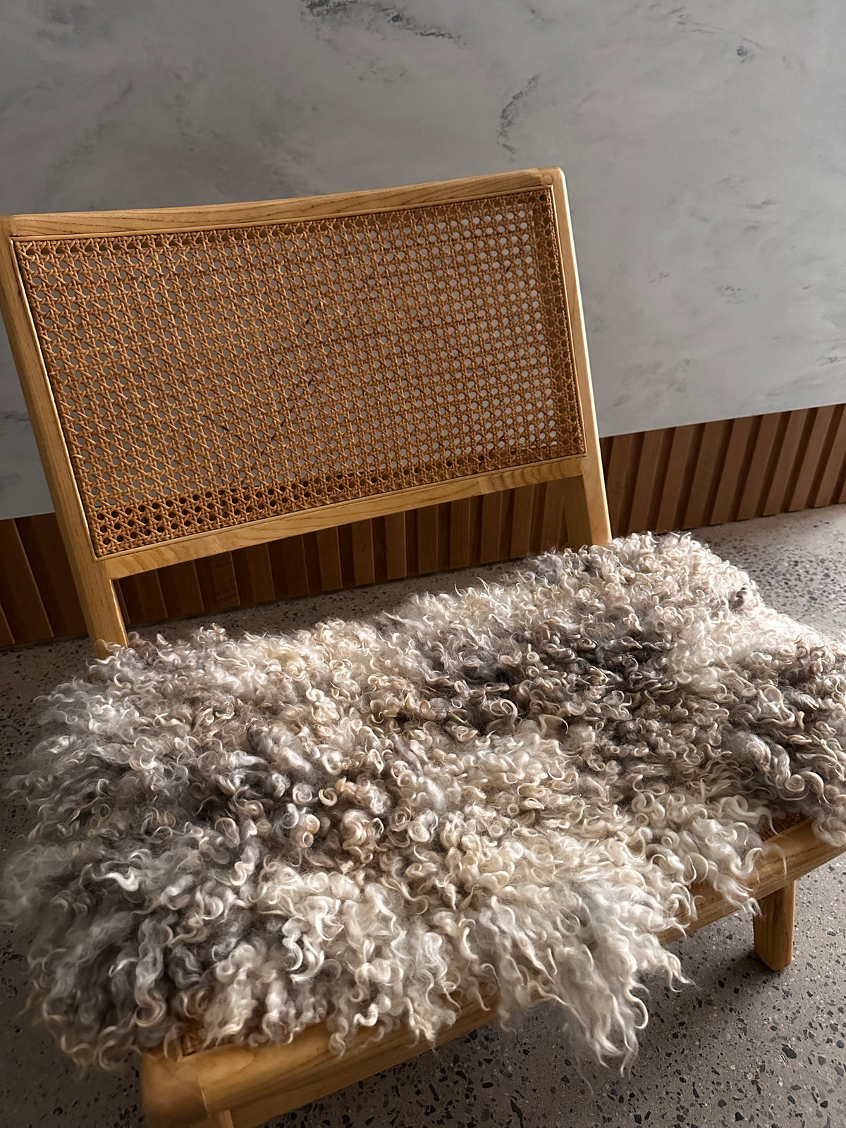 Cotswold (Cream/grey, Oval-M)