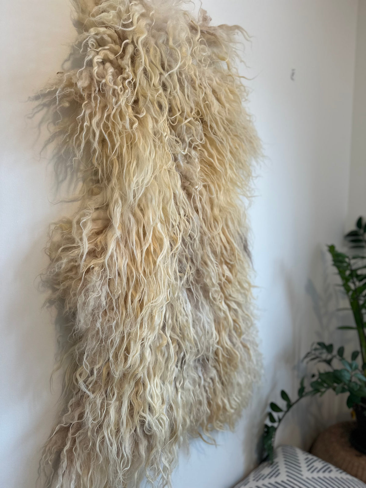 Racka V2 (Cream,long locks- L)