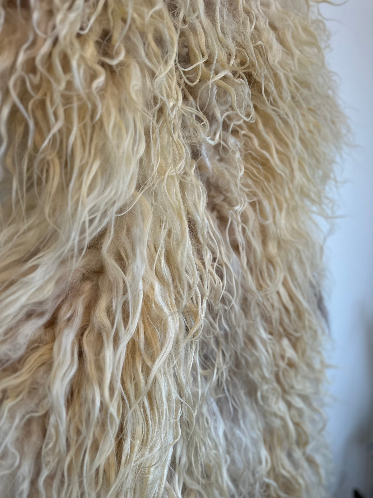 Racka V2 (Cream,long locks- L)